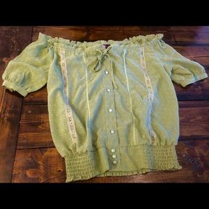 Adorable off shoulder blouse